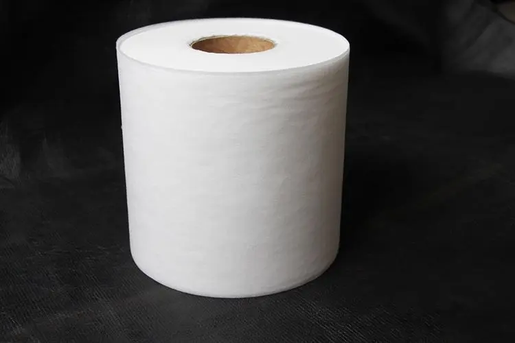 Je naozaj užitočné filtrovať netkané textílie v maskách?